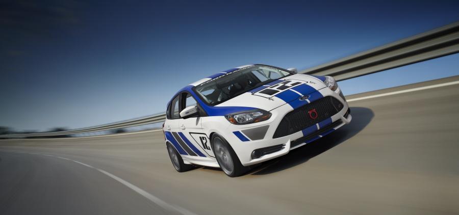  Ford Focus ST-R 2011 года  (фото 5 из 10)